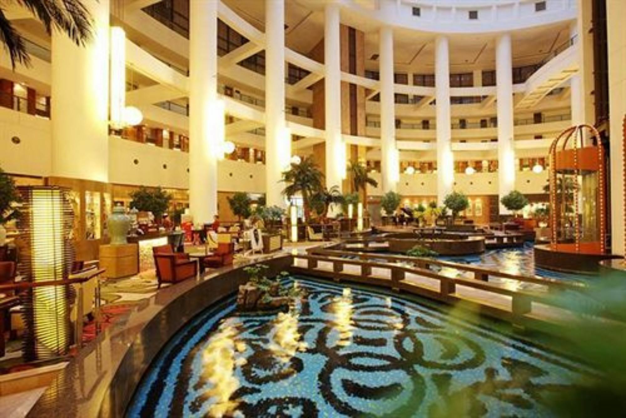 Shan Dong Hotel 済南 エクステリア 写真