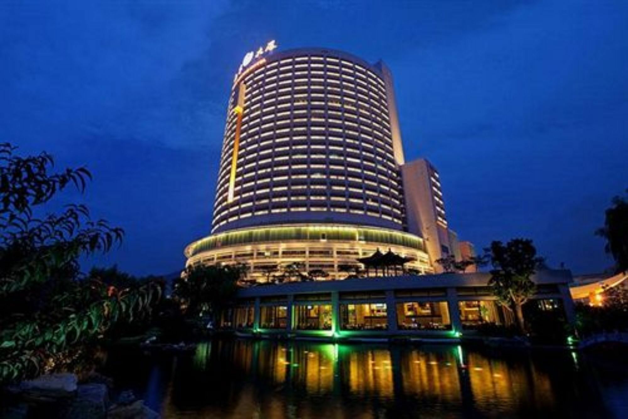 Shan Dong Hotel 済南 エクステリア 写真